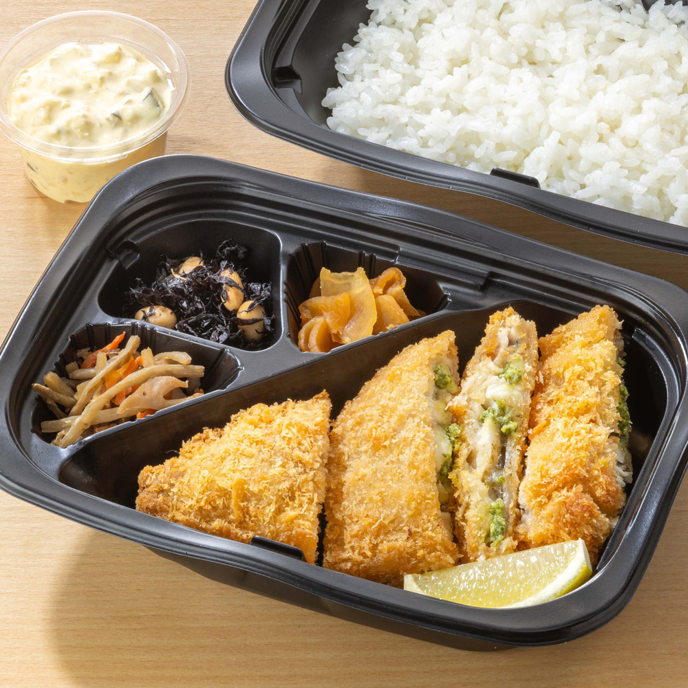 バジルとチーズのアジフライ 弁当