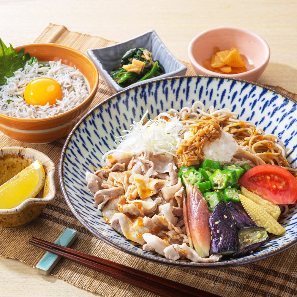 みやじ豚の冷やしおろし蕎麦と湘南しらす小丼