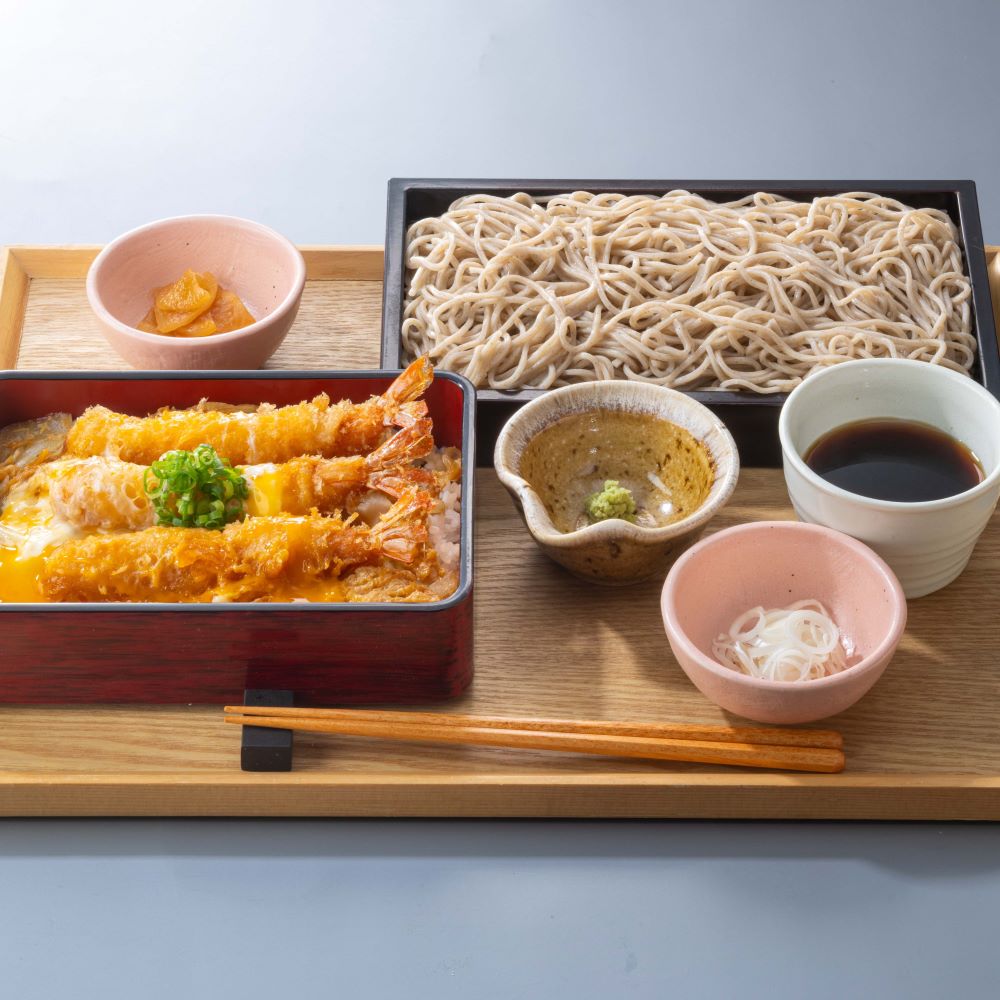 海老の玉子とじ重と麺のセット