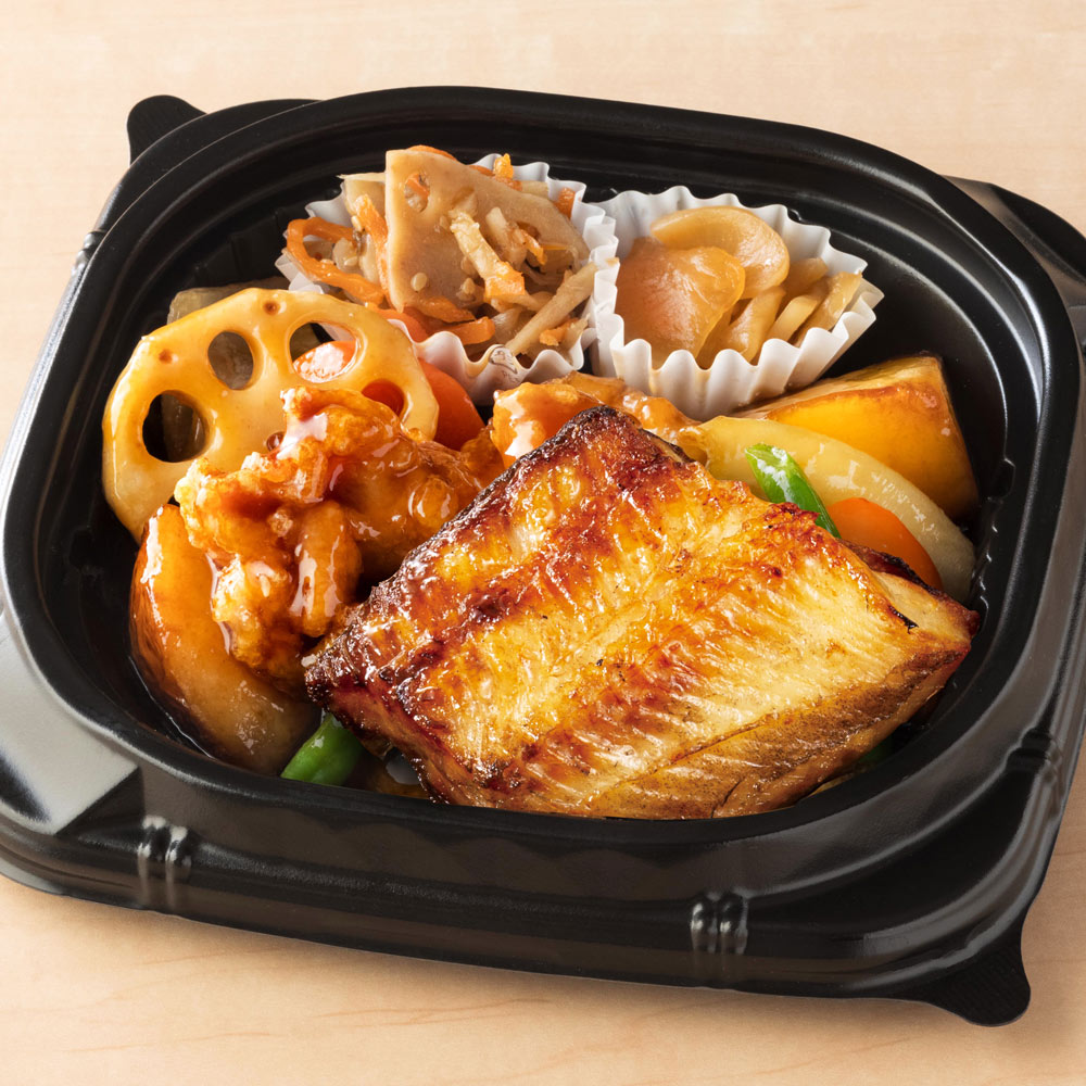 鶏の黒酢あんとほっけの直火焼き 弁当