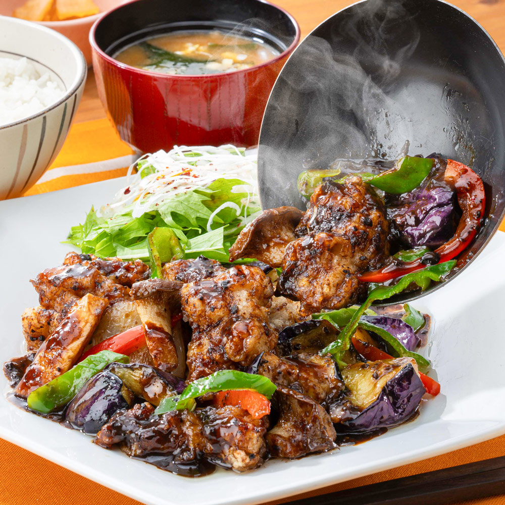 鶏と茄子のコクうま豆豉炒め