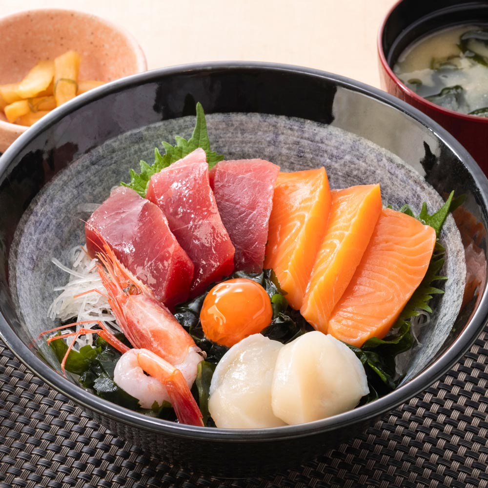 月見海鮮丼