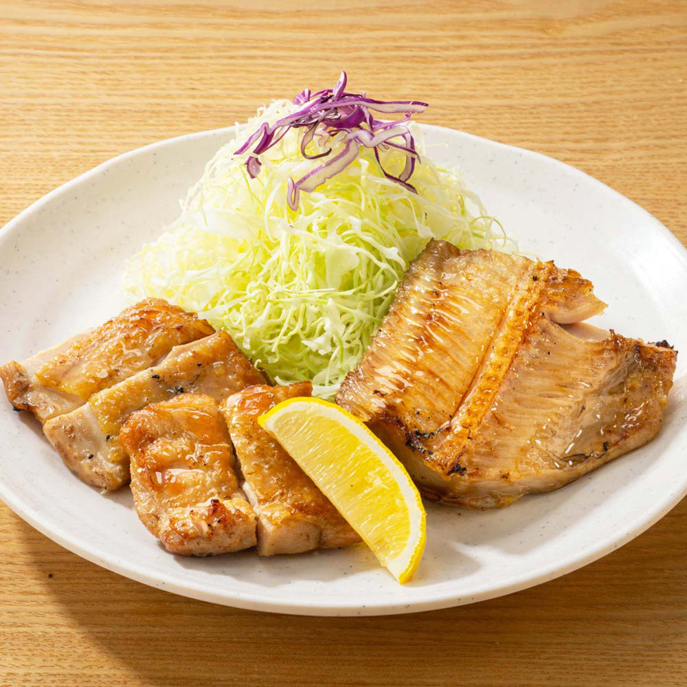 しまほっけともろみチキンの直火焼き