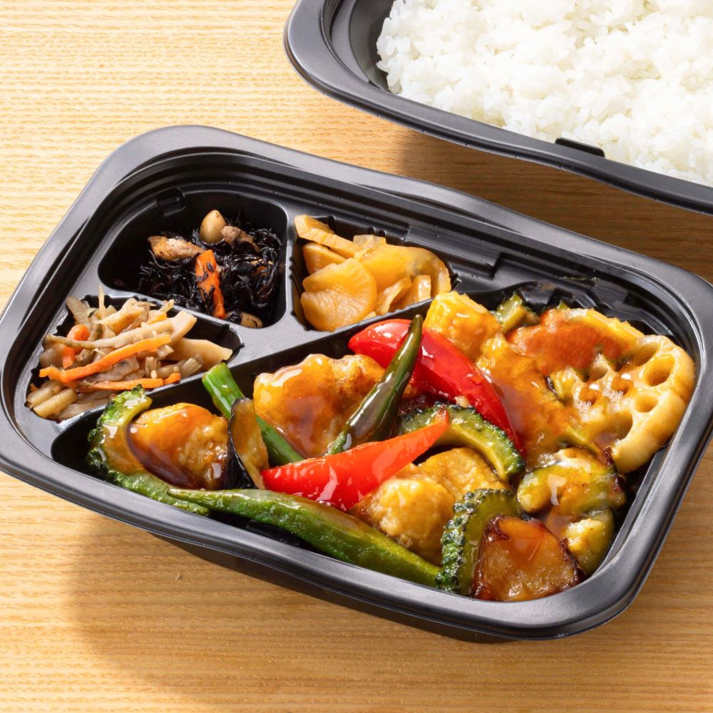 季節の野菜と豚と鶏つくねの黒酢あん 弁当