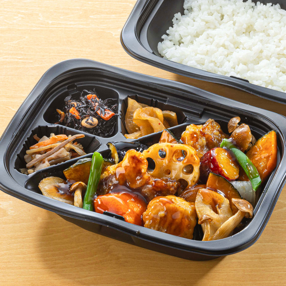 季節の野菜と豚と鶏つくねの黒酢あん 弁当
