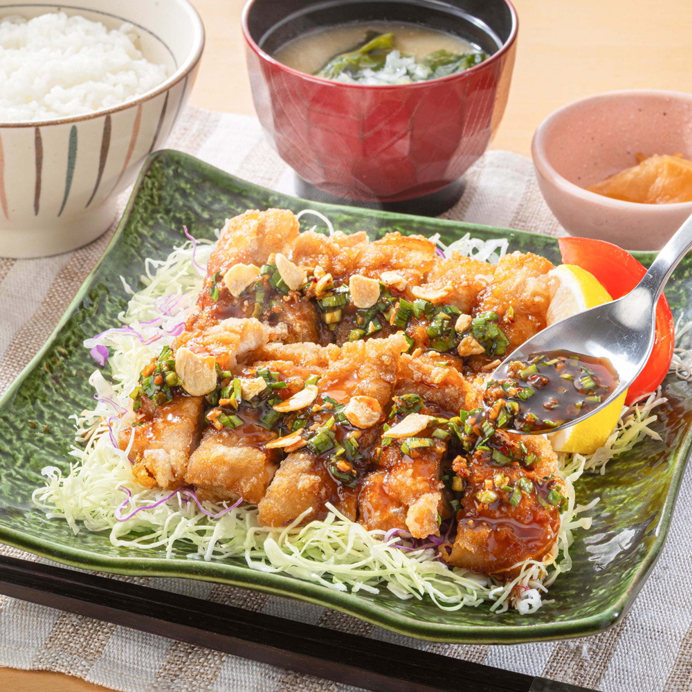 生ニラだれの油淋鶏