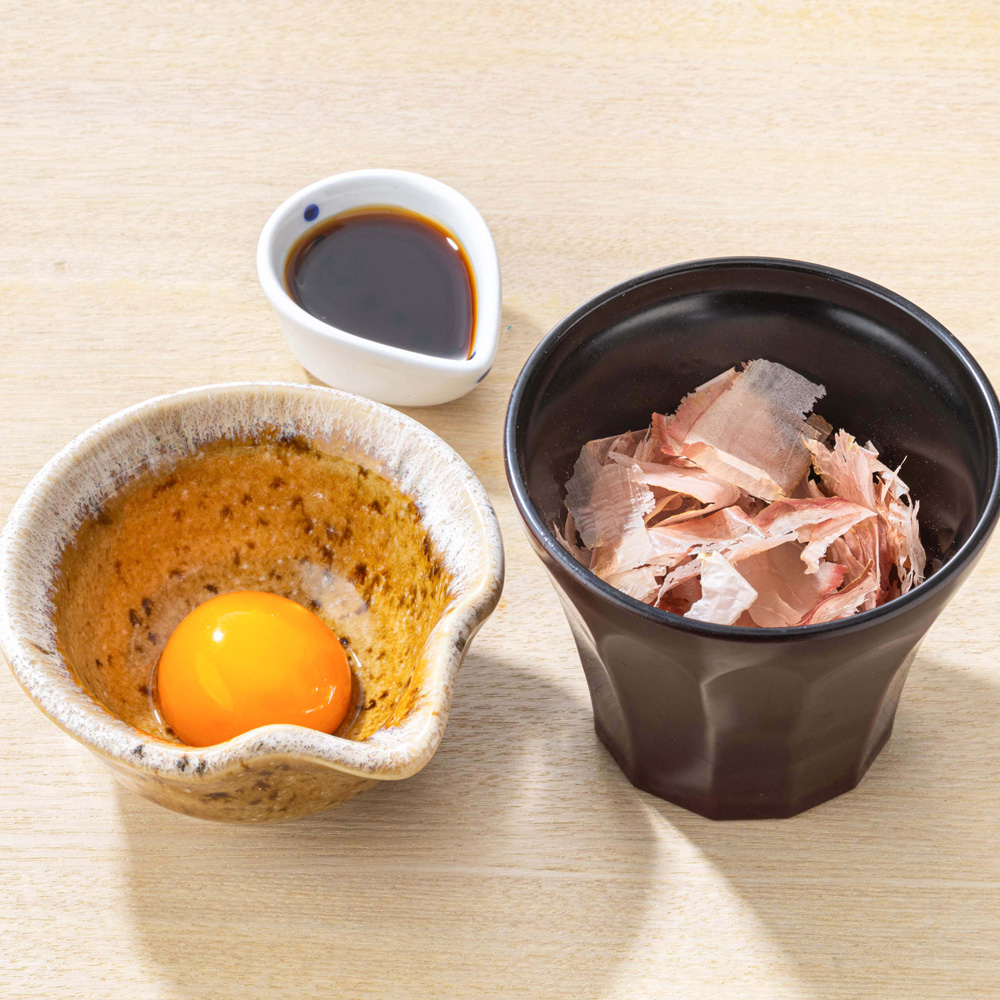 大戸屋節と黄身のごはんがけセット