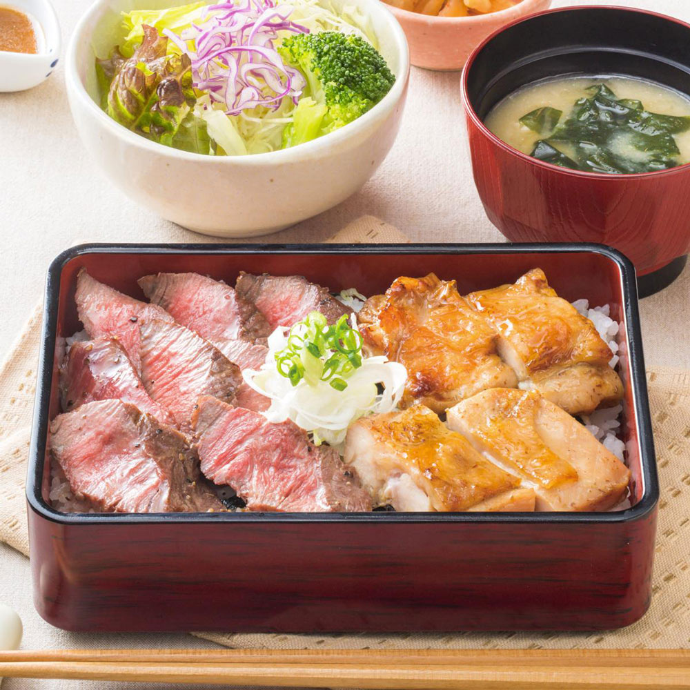 田子牛ともろみチキンのステーキ重